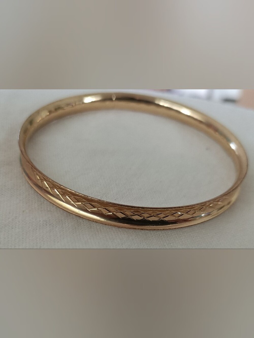 Classic Women’s Gold-Tone Bangle Bracelet